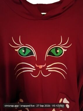Cute Red Cat Face Hoodie for Pets - Green Eye Graphic